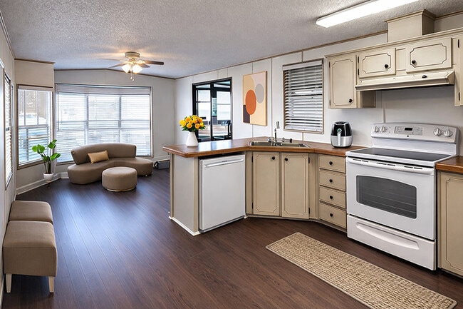 Foto del edificio - 1601 US-441