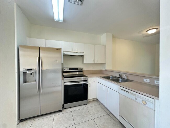 Building Photo - 420 SW 122nd Ave