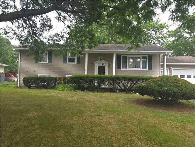 Foto del edificio - 2093 Lehigh Station Rd