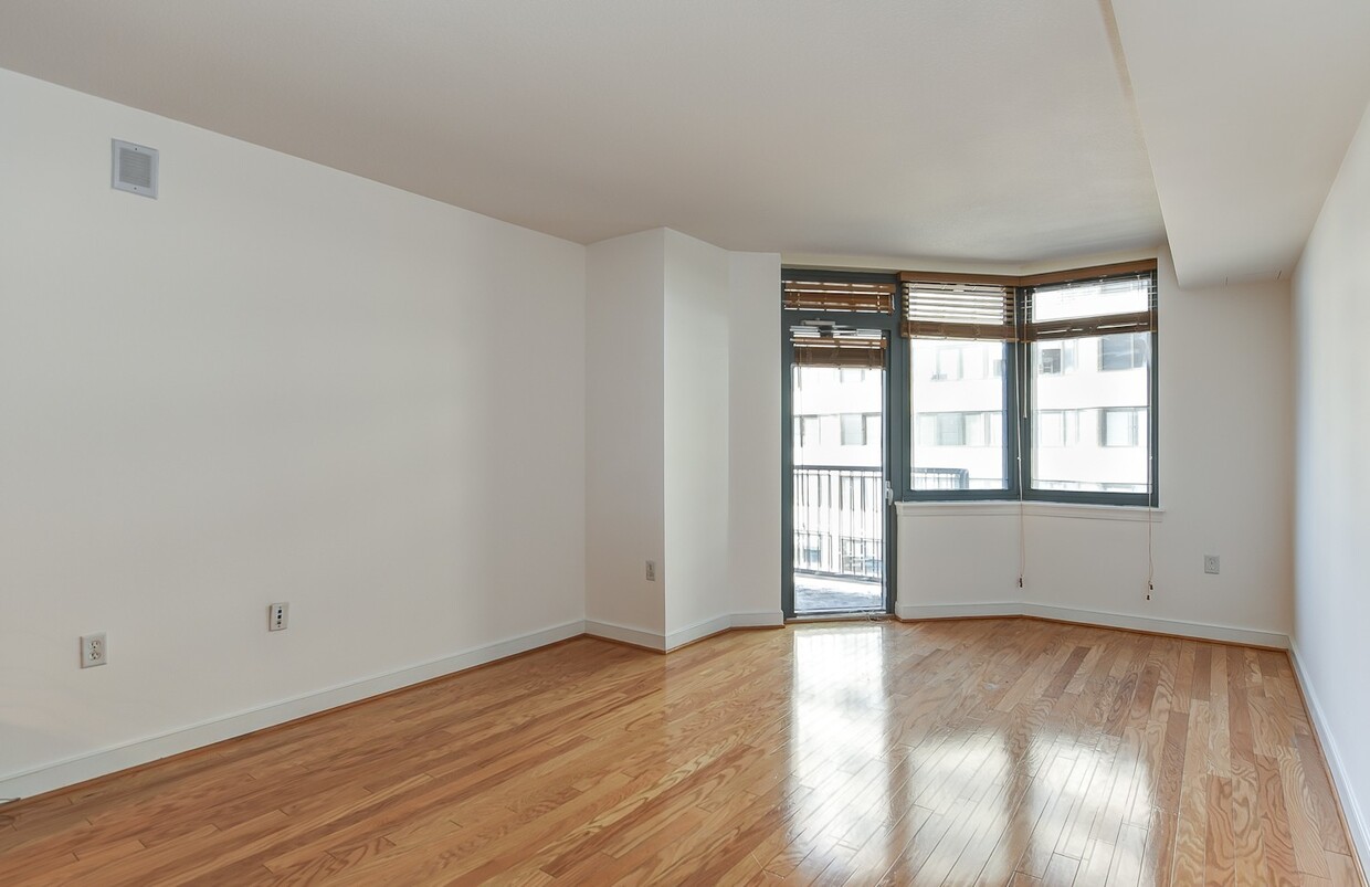 Primary Photo - Gorgeous Studio w/ Hardwoods & Balcony