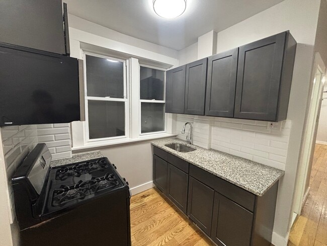 Photo - 220 51st St Apartment