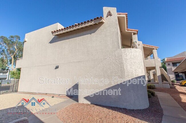 Building Photo - 11666 N 28th Dr