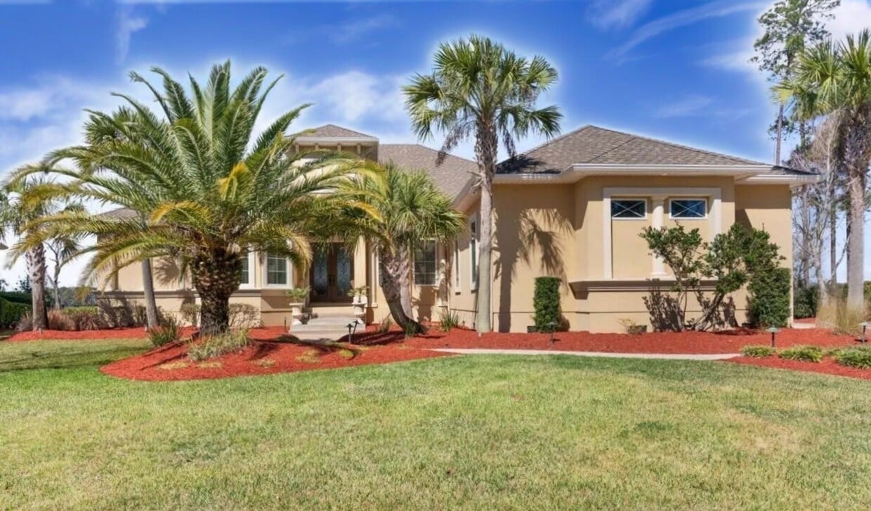 Primary Photo - Luxury 3BR/3.5BA + Office in Winding River...