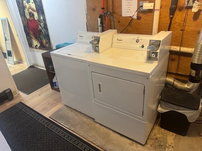 Building Photo - 3 Herbert St