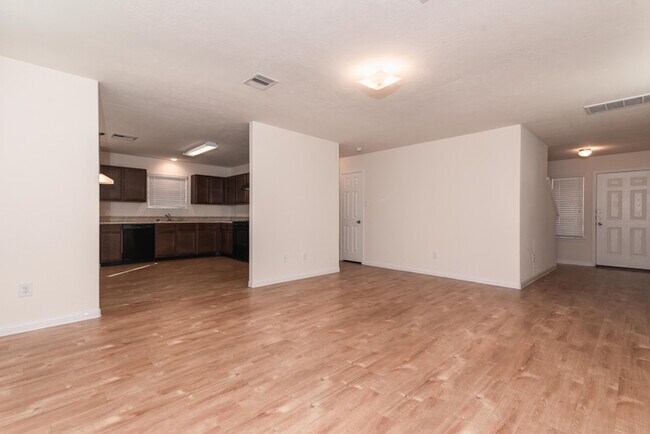 Foto del edificio - 918 Running Creek Court