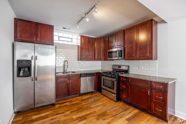 Building Photo - 1505 N Talman Ave