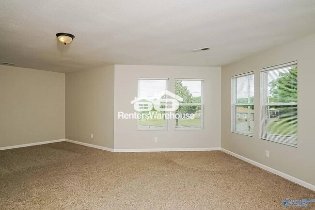 Building Photo - 123 Forestbrook Dr