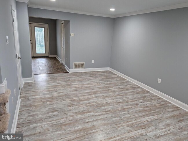 Foto del edificio - 483 Arwell Court