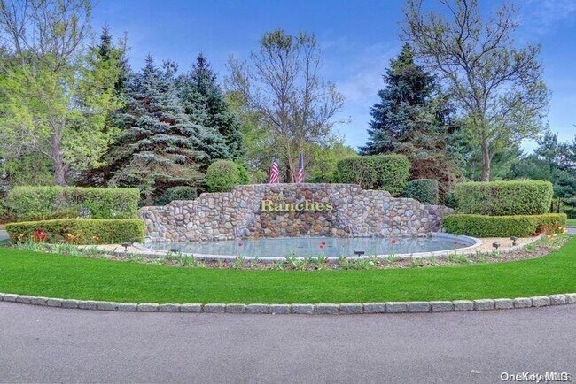 Building Photo - 9 Shelly Ln