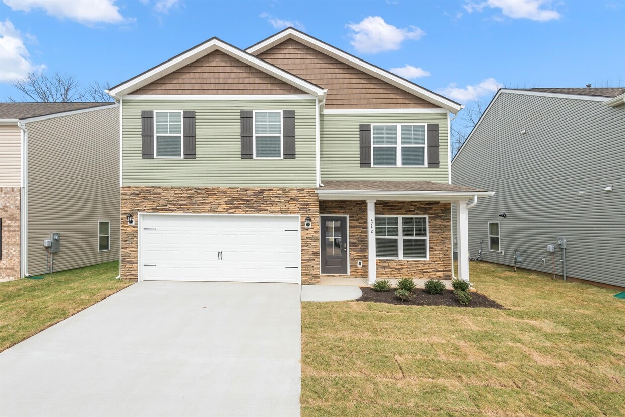 Photo - 4742 Willow Bluff Cir (Knoxville, TN)