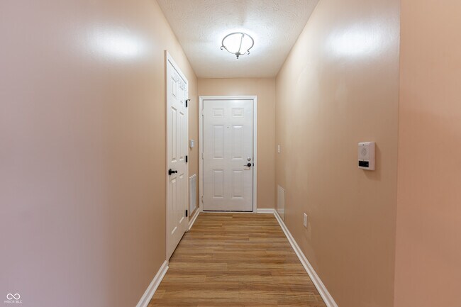 Foto del edificio - 232 Legends Creek Pl