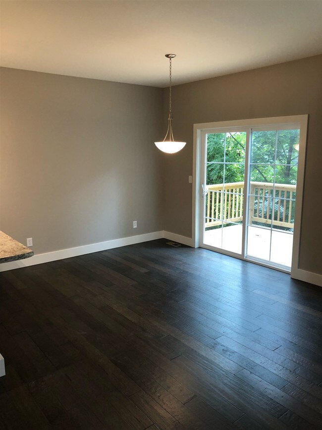 Foto del edificio - 4349 Cypress Ln