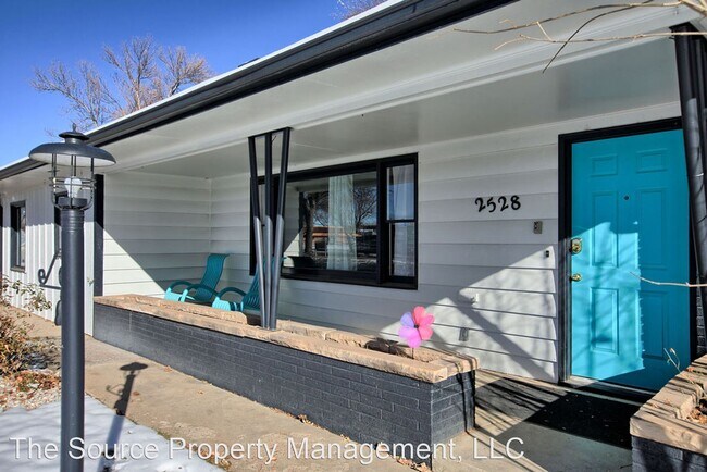 Foto del edificio - 3 br, 2.5 bath House - 2528 S College Ave