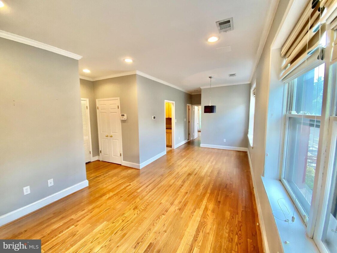 1625 15th St NW Unit 3, Washington, DC 20009 Room for Rent in