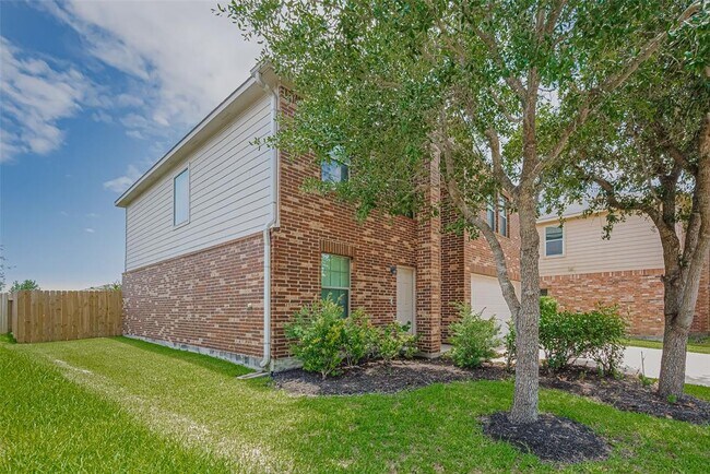 Building Photo - 20111 Brookwood Holw