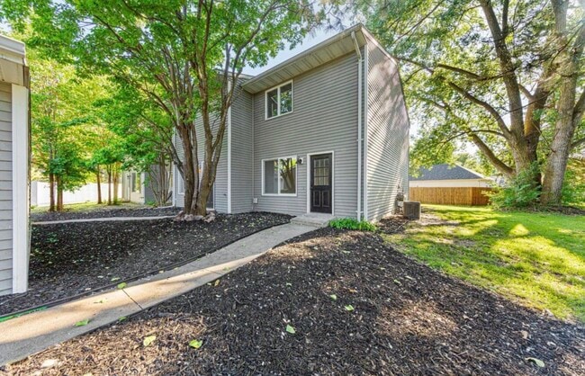 Building Photo - 1639 Pleasant View Dr