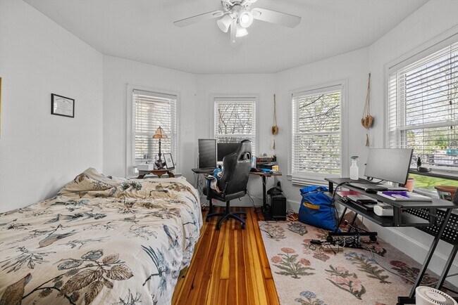Building Photo - 28 Edison Green