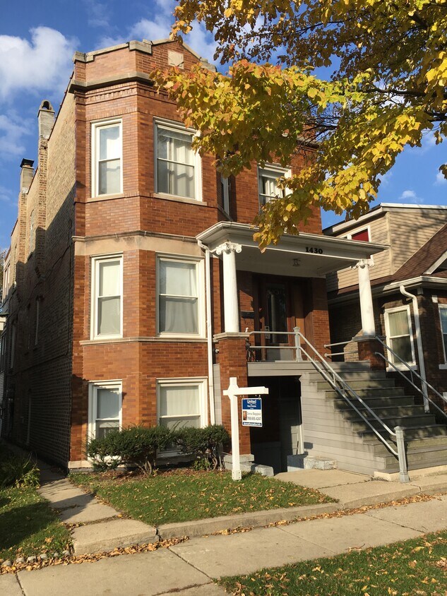Primary Photo - 1430 Highland Ave