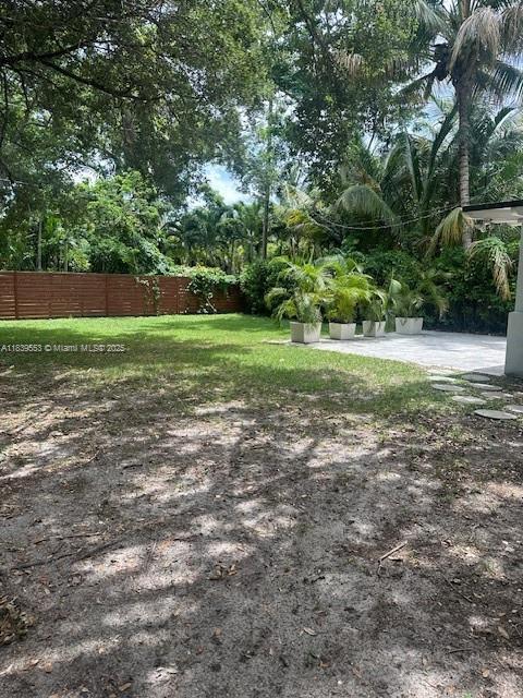 Building Photo - 6880 SW 77th Ter