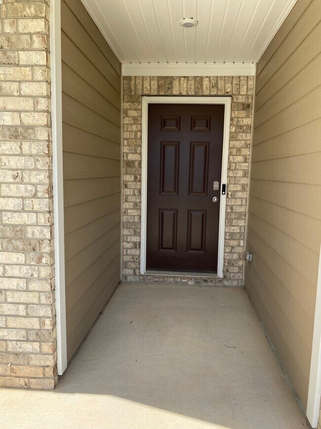 Foto del edificio - 300 Laurel Springs Dr