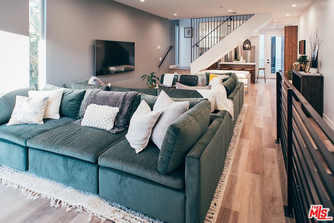 Foto principal - 803 N Harvard Blvd