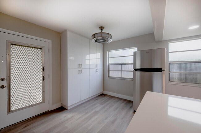 Foto del edificio - 917 Flanders T