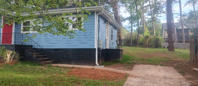 Foto del edificio - 1368 Diamond Ave SE
