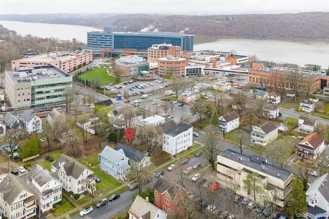 Foto del edificio - 1 Dean Pl