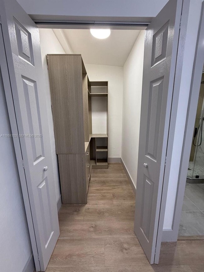 Building Photo - 6790 SW 17th St