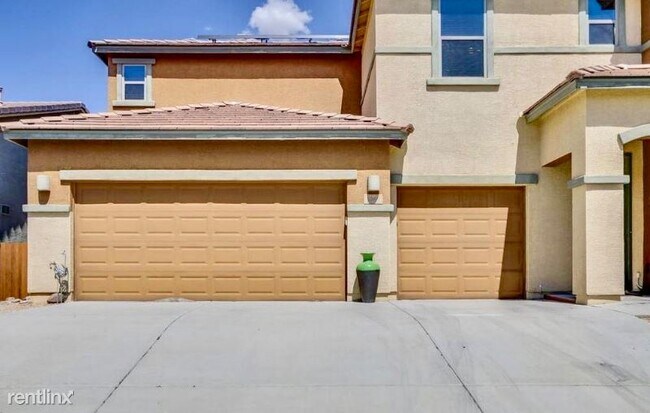 Building Photo - 5 br, 3 bath House - 1069 E Pecan Orchard Lp