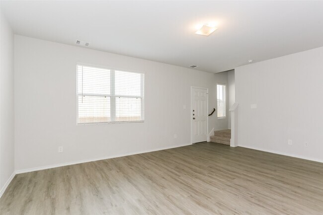 Building Photo - 2707 Bouvardia Wy