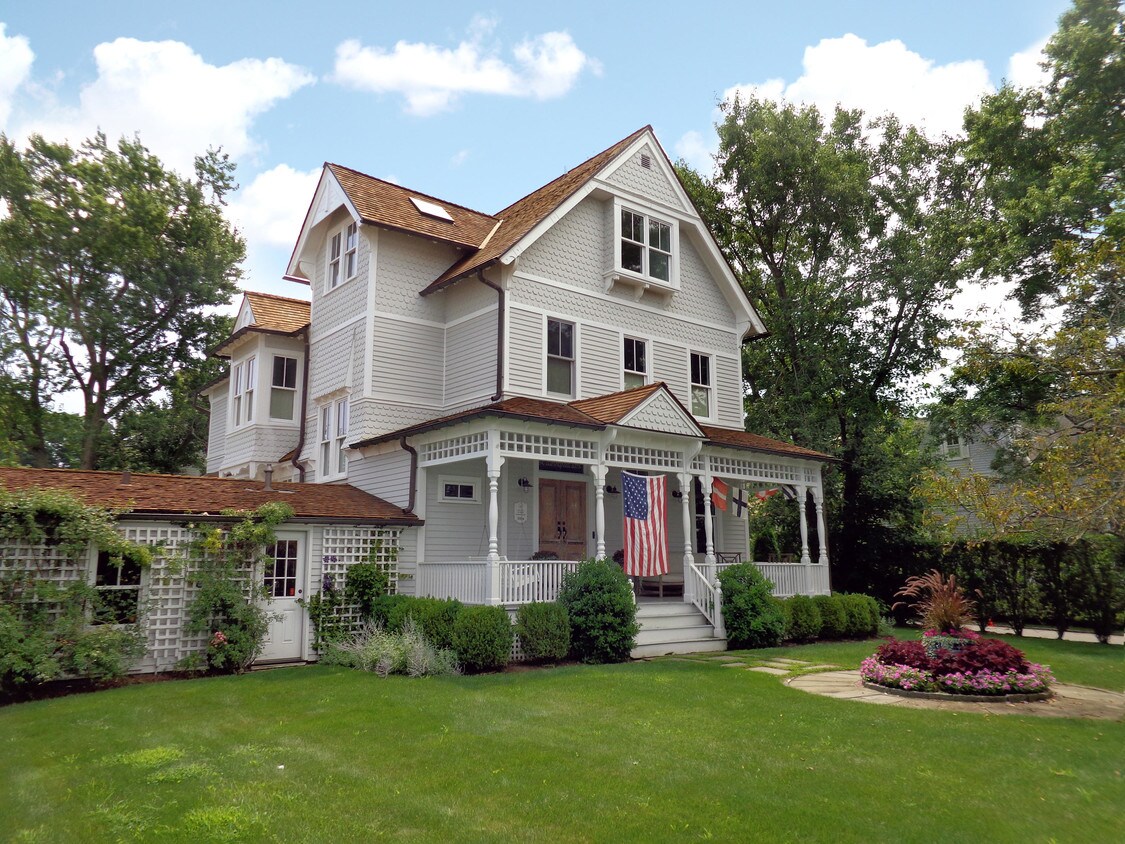 Foto principal - 94 Rowayton Ave