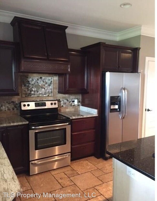 Building Photo - 4 br, 2.5 bath House - 137 Madison Avenue 1