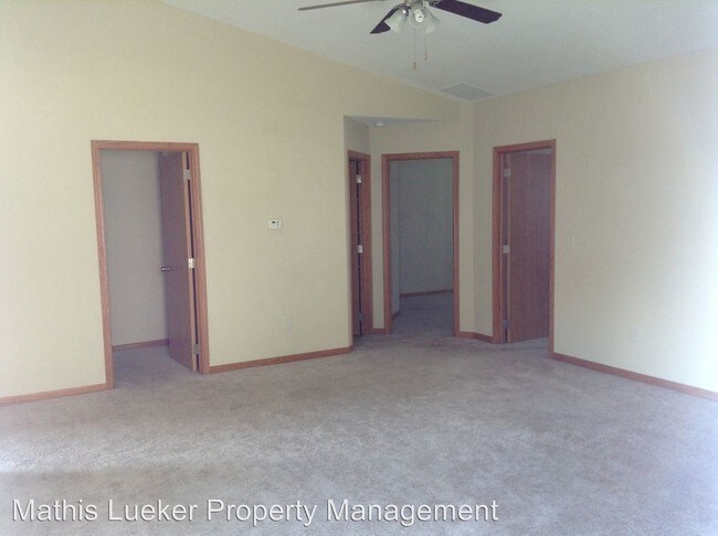 Building Photo - 3 br, 2 bath House - 1806 Hickory Lane