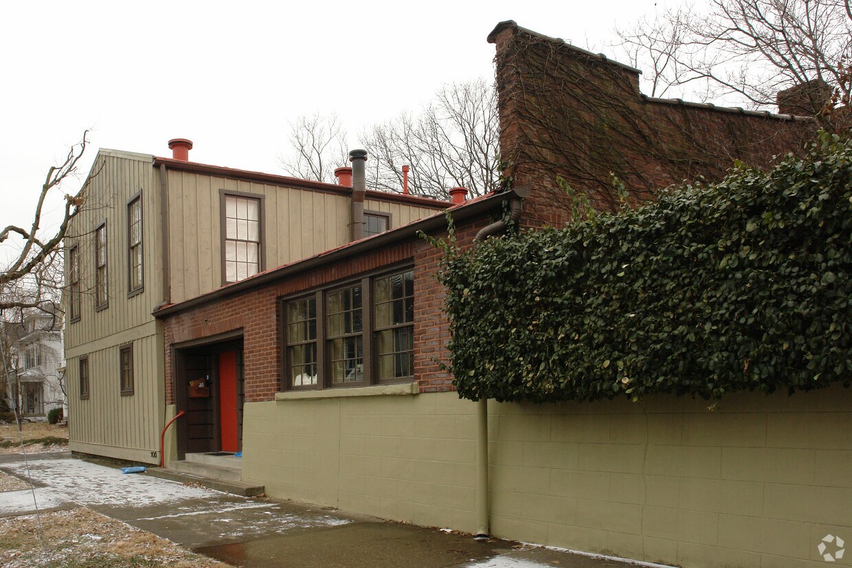 Foto del edificio - 106 S Hite Ave