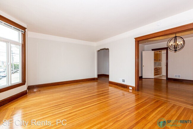 Building Photo - 3 br, 1 bath House - 2342 38th Ave.