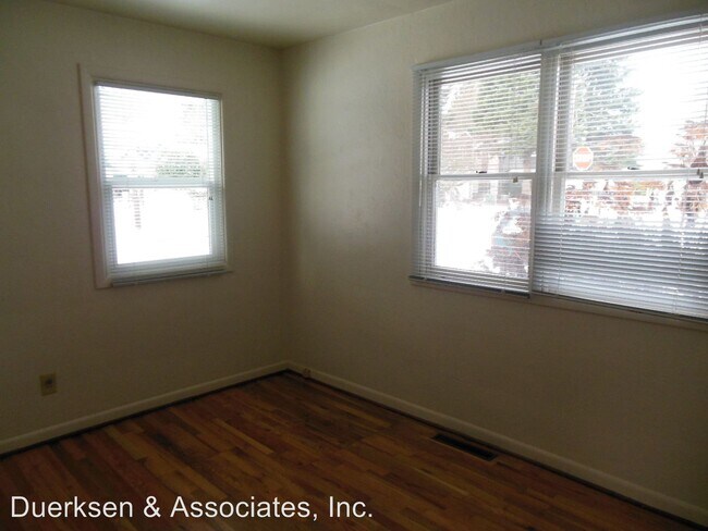 Building Photo - 2 br, 1 bath House - 1060 NW Polk