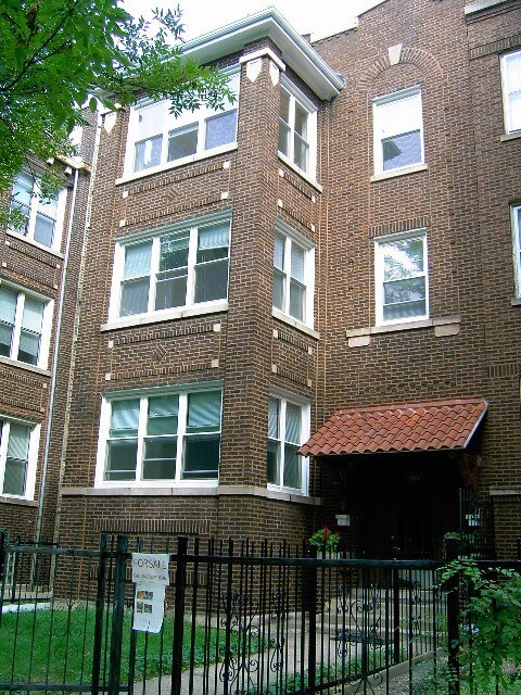 Building Photo - 4735 N Washtenaw Ave