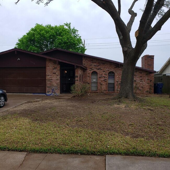 Building Photo - 15710 Mendocino Dr