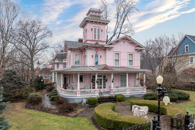 Wooster's Founder's Row is home to several Victorian and Italianate houses, such as the iconic Liggett House.