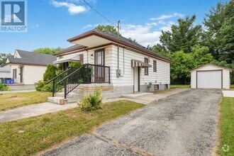 Building Photo - 142 Highbury Ave N