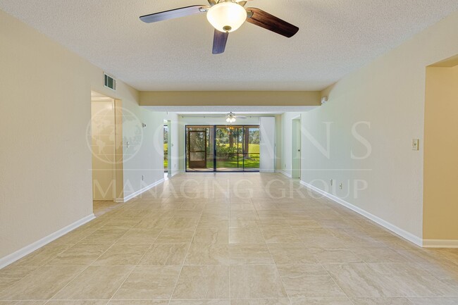 Foto del edificio - 2 Bedroom Condo Conveniently Located In Da...