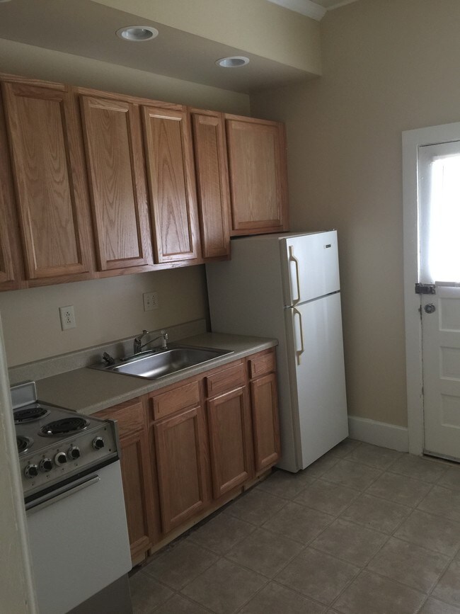 Foto del edificio - 149 Keyes Ave