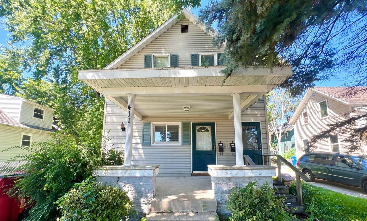 Primary Photo - 411 9th Ave SE