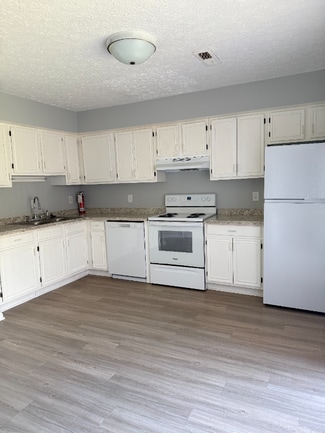 Building Photo - 16 Duiguid Dr