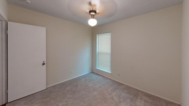 Building Photo - 1705 Cushing Park Dr
