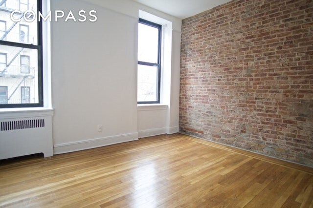 Primary Photo - 340 Bedford Ave