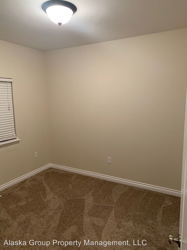 Building Photo - 3 br, 2 bath House - 5771 E Fetlock Dr