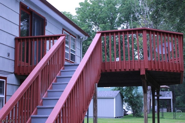Building Photo - 31 Brookside Ave