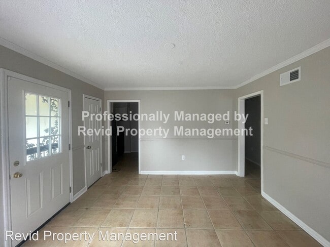 Foto del edificio - 4 br, 1 bath House - 5355 Beaverton Dr.